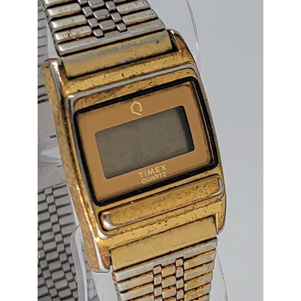 Vintage 1980s Timex digital wristwatch LCD quartz gold tone women's watch